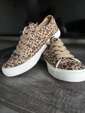 Blowfish Leopard Print Sneakers in Tan & Black